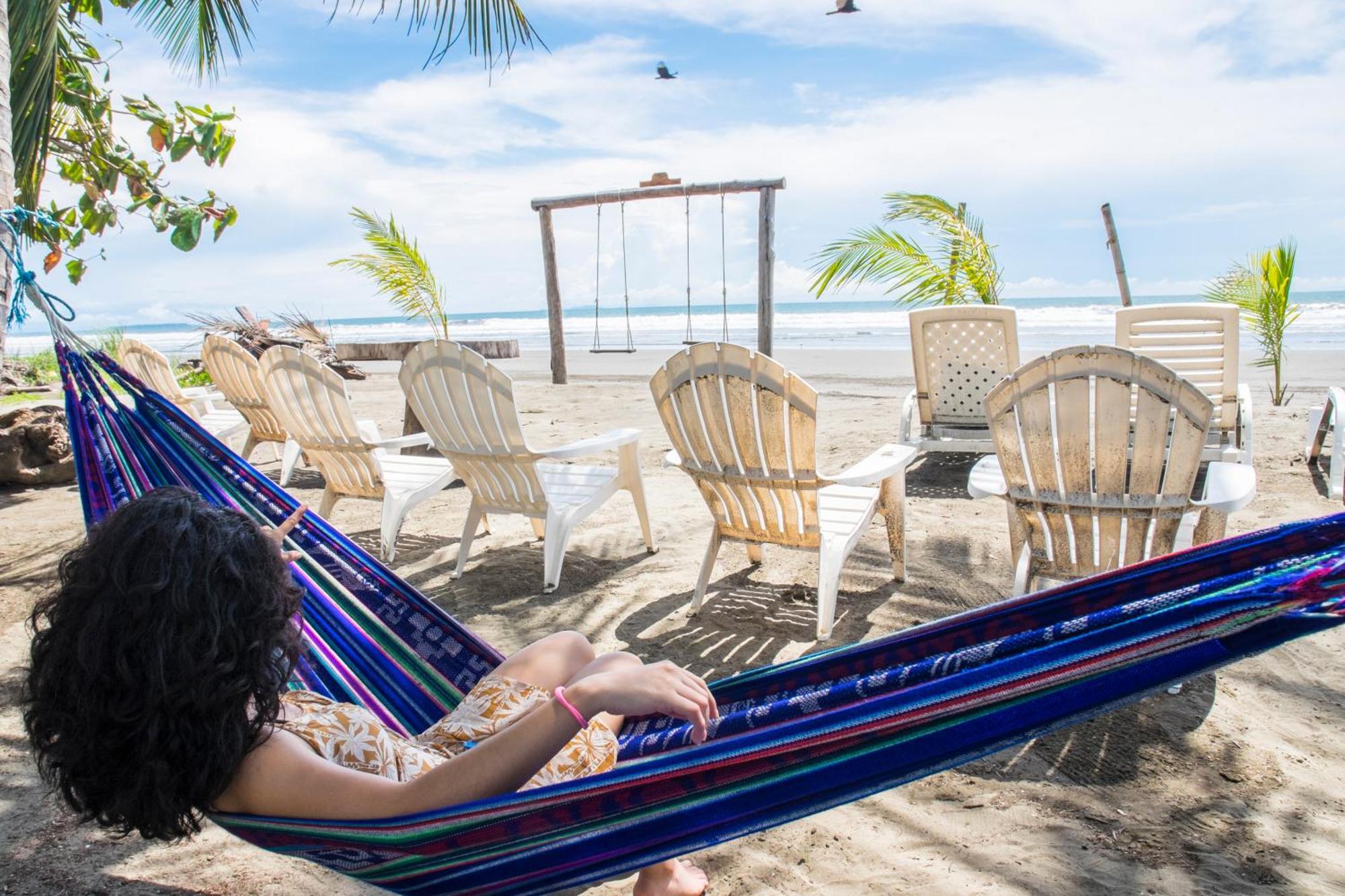 Show Pony Beach Resort And Suites Las Lajas  Exterior foto